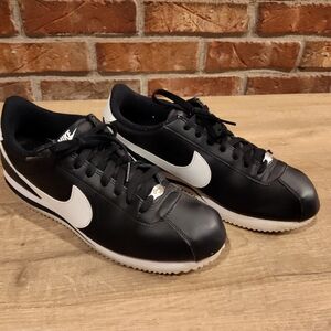 Men's Nike Cortez size 11